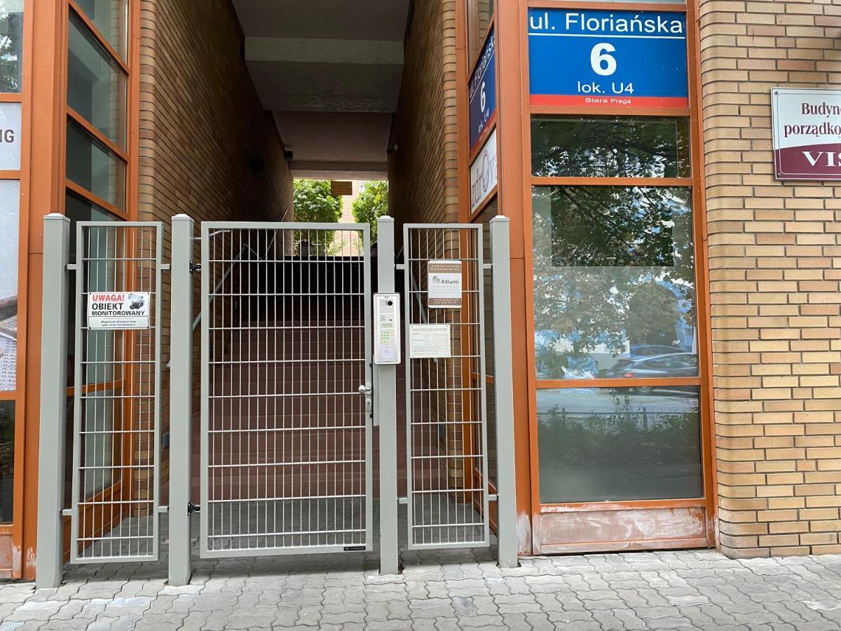 Komfortowy Apartament Na Florianskiej, Park Praski, Dw Wilenski,W Odleglosci Spaceru Od Starego Miasta, Milo Widziec Gosci Ze Zwierzetami Варшава Екстериор снимка