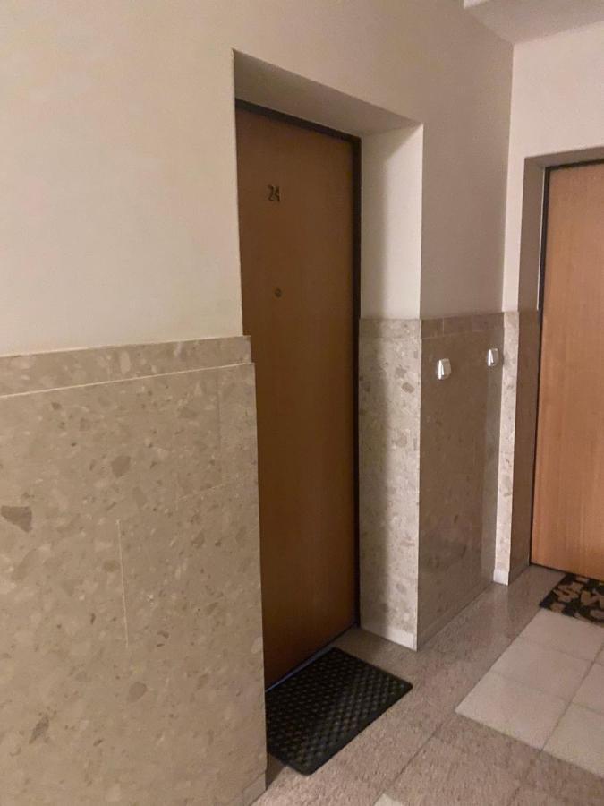 Komfortowy Apartament Na Florianskiej, Park Praski, Dw Wilenski,W Odleglosci Spaceru Od Starego Miasta, Milo Widziec Gosci Ze Zwierzetami Варшава Екстериор снимка